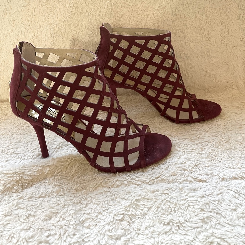 Michael Kors Strappy Maroon Shoes with Gold Zipper Detail, Size 8M